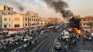 Irán: siguen protestas con huelgas y sentadas pese a represión