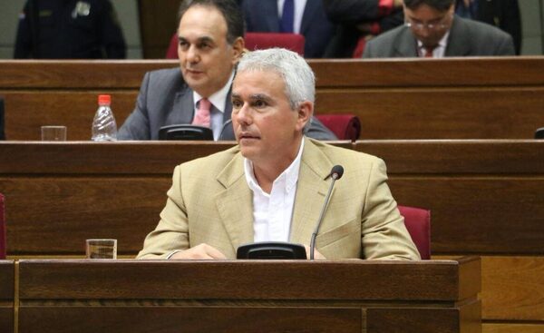 Fidel Zavala participa de “Paraguay consciente”, un conversatorio con candidatos políticos