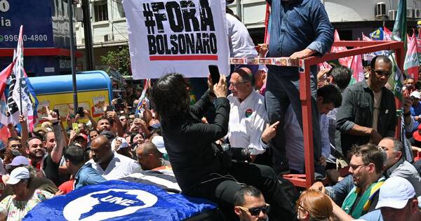 La Nación / Rienda suelta a insultos entre Lula y Bolsonaro en Brasil