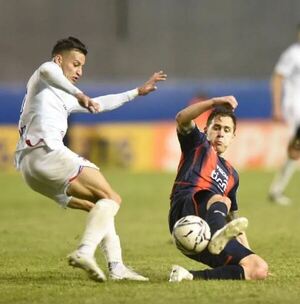 Nacional y Cerro Porteño siguen compartiendo la punta