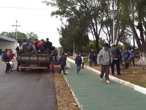 Indígenas prometen volver a sus comunidades si acuerdan con autoridades · Radio Monumental 1080 AM