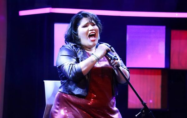 Diana arrasó con la canción "Avisame" | Telefuturo