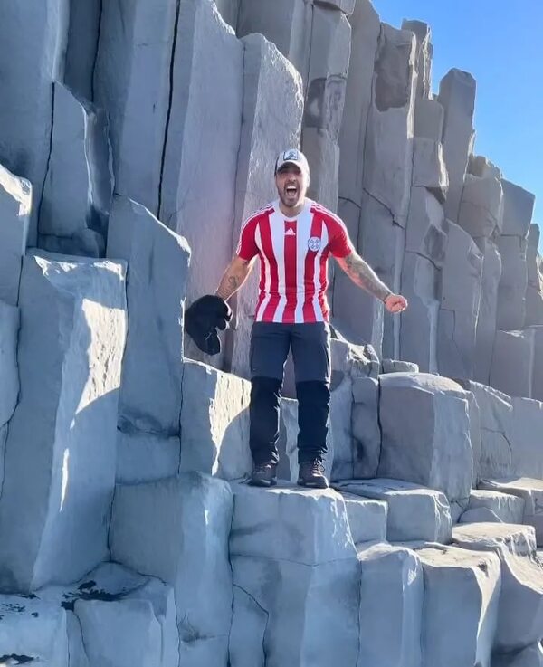 El mochilero paraguayo Gerardo Franco llegó a Islandia, el país número 130 que visita - Gente - ABC Color