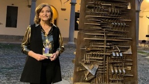 «Es un honor inmenso», dijo Berta Rojas tras recibir Guitarra de Oro en Italia | Noticias Paraguay
