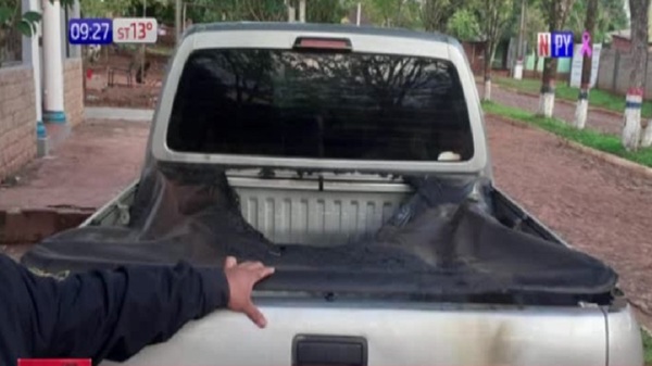 Arrojaron bomba casera a camioneta de un policía | Noticias Paraguay