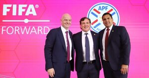 Gianni Infantino cree que el CARFEM es un 'ejemplo para el mundo'
