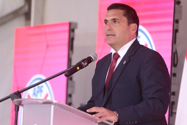Robert Harrison confirma que se presentará para la reelección de la APF - Megacadena — Últimas Noticias de Paraguay