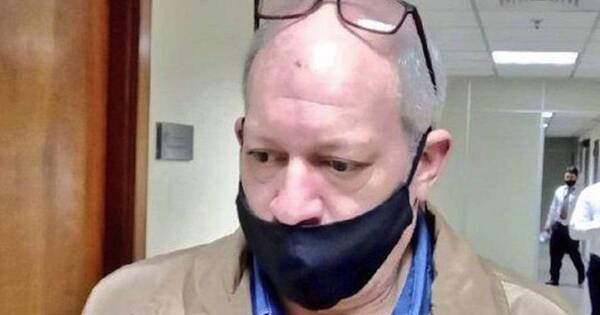 La Nación / Defensa de Stadecker de nuevo chicanea para bloquear juicio