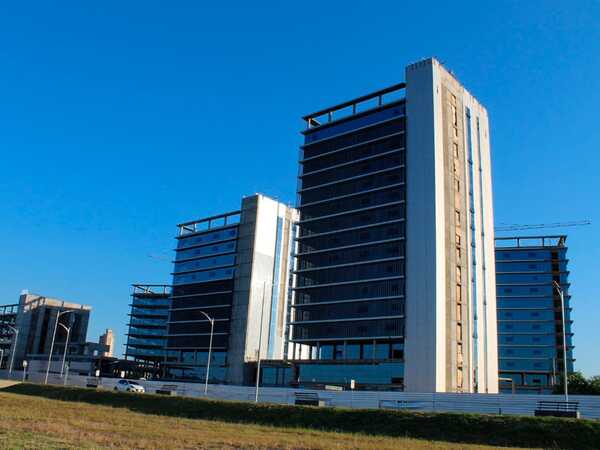 Diario HOY | Oficinas de gobierno están terminadas y se realizaron algunas pruebas
