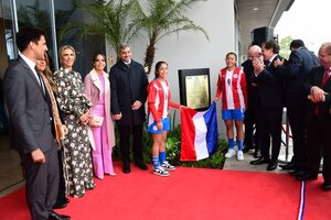 ¡Inauguran imponente casa del fútbol femenino! - trece
