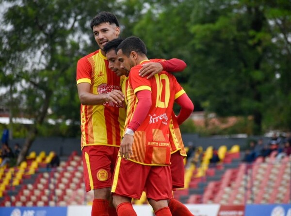 Triunfo de Martin Ledesma en el cierre de la temporada 2022 de la Intermedia - APF