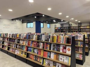 Lectura recomendada: El Lector abre sus puertas en el Shopping Multiplaza - Brand Lab - ABC Color