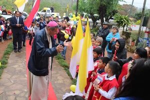 Monseñor Valenzuela visita la comunidad de Altos para fortalecer la fe - Nacionales - ABC Color