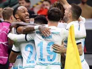El Chelsea se aprovecha de un Milan en inferioridad - Fútbol Internacional - ABC Color
