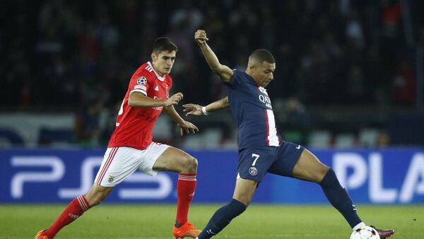 PSG y Benfica se neutralizan y aplazan su pase a octavos