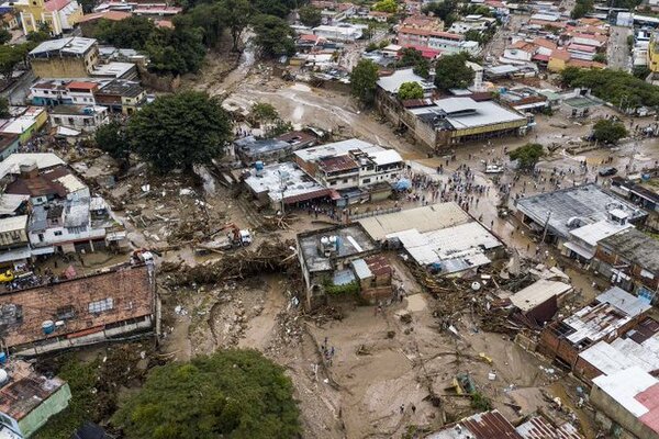 Se elevan a 39 los fallecidos por el deslave en Venezuela - Megacadena — Últimas Noticias de Paraguay