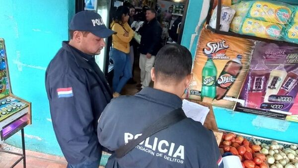 Caen comerciantes sospechosos de ser cómplices de tortolero