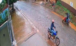 Asaltan a una mujer y le despojan su motocicleta en el barrio San Juan
