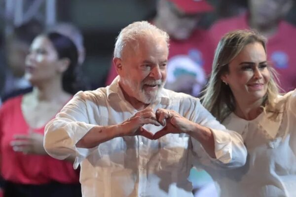 Lula visita reducto bolsonarista para intentar remontar en Río de Janeiro - Mundo - ABC Color