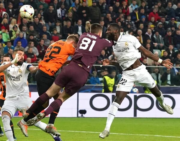 Real Madrid y City vuelan a octavos de la Champions - Fútbol Internacional - ABC Color