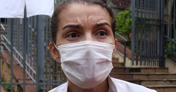 La Nación / Médicos protestan contra el MSPyBS