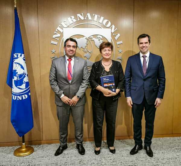 Autoridades económicas de Paraguay se reunieron con la directora gerente del FMI - .::Agencia IP::.