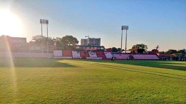 Fútbol en los Jardines del Kelito - El Independiente