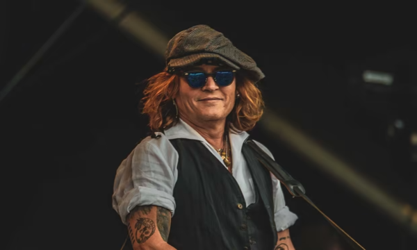 ¡Johnny Depp irreconocible!