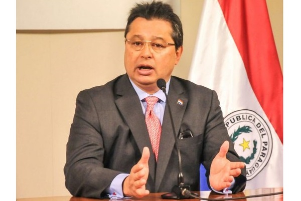 Gustavo Leite responde a gerente de DICAPAR y resalta gestión de Cartes en precios de combustibles