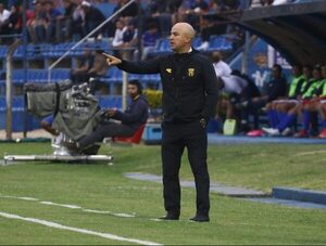 Guaraní: Jubero dejará el cargo de entrenador al final de temporada · Radio Monumental 1080 AM