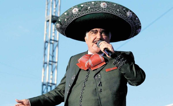 Falleció Vicente Fernández, uno de los máximos exponentes de la música ranchera | 1000 Noticias