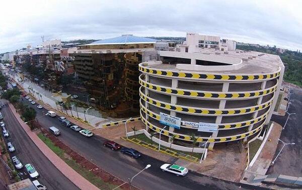 Nuevo heredero de Alfredo Stroessner Matiauda reclama “la zona más comercial de Ciudad del Este” – Prensa 5