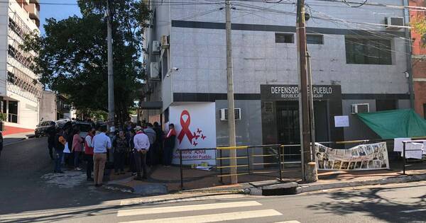 La Nación / Defensor del Pueblo aclara las condiciones para dar trámites a expedientes de víctimas de la dictadura