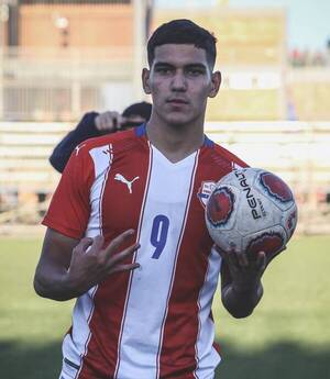Crónica / El pedido unánime de los hinchas de Olimpia a Julio César Cáceres