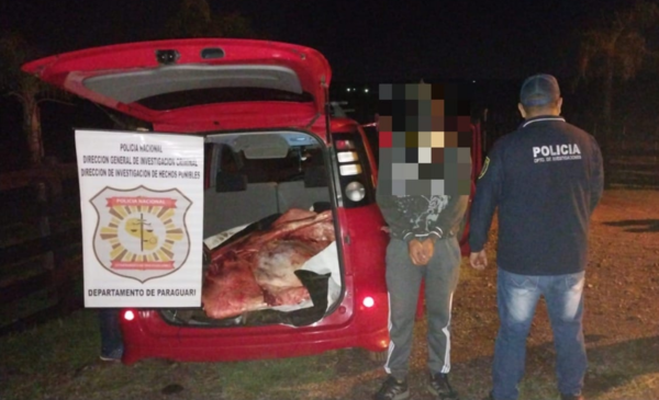 Diario HOY | Detienen a dos presuntos abigeos con un auto lleno de carne recién faenada