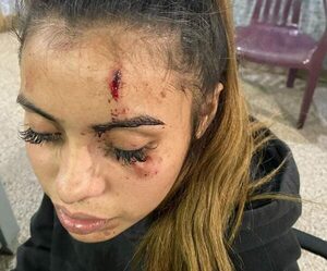 (VIDEO) Hermanos atacan a la pahague y la revientan a golpes