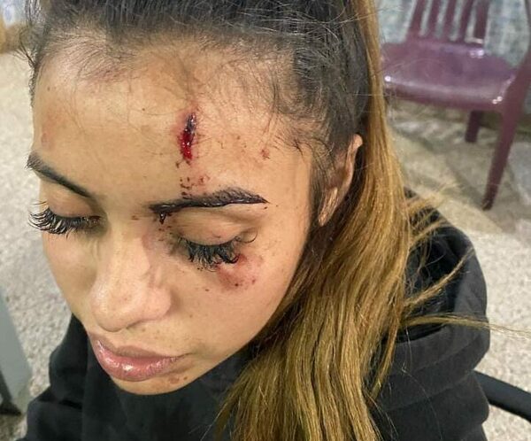 (VIDEO) Hermanos atacan a la pahague y la revientan a golpes