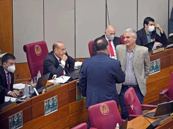El Senado analiza hoy aumento de penas por casos de corrupción pública - Política - ABC Color