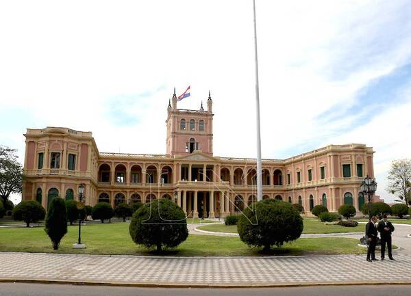 Diario HOY | Ejecutivo pide aprobar préstamo de USD 240 millones para pagar deudas