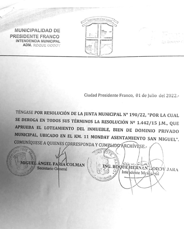 Autoridades de Pdte. Franco “convertían” tierras de dominio privado en municipales - La Clave