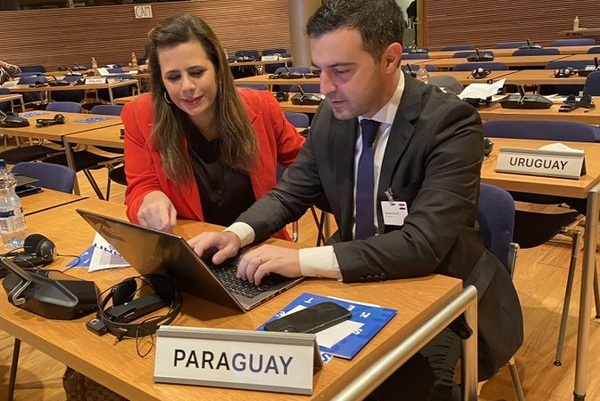 Diputados buscan apoyo para revocatoria de estatus de refugiados de Arron y Martí