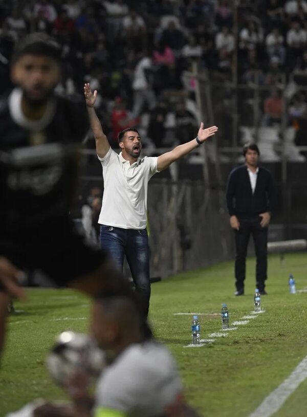 Julio César Cáceres, el análisis ante Libertad y el destaque a Alejandro Silva - Olimpia - ABC Color
