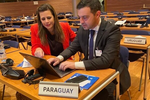 Diputados buscan apoyo para revocatoria de estatus de refugiados de Arron y Martí