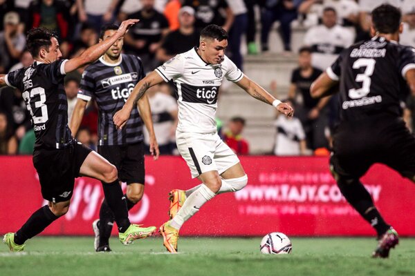 Clásico blanco y negro: Olimpia jugó “casi perfecto”, según Cáceres - Unicanal