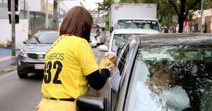 La Nación / Bomberos buscan llegar a la meta con la colecta para equipar vehículos