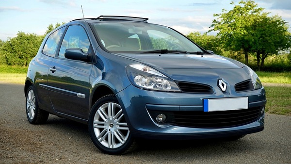 Renault busca recortar su participación en Nissan, según fuentes - Revista PLUS