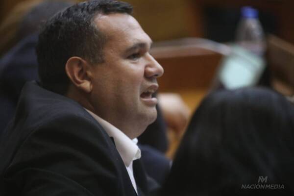 Crónica / A poquito de las internas, millonario pecheo de IPS genera desconfianza