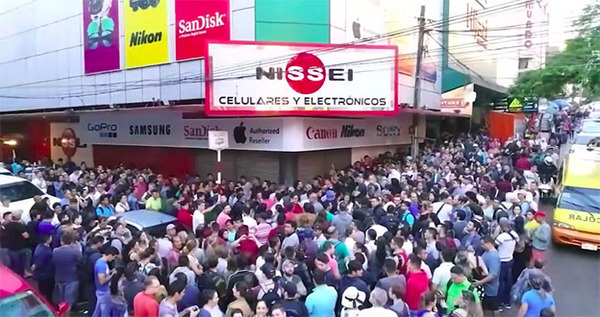 PREPARAN UNA "GIGANTESCA" EDICIÓN DEL BLACK FRIDAY - La Voz del Norte