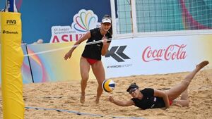 Duelo de parejas paraguayas en el vóley de playa