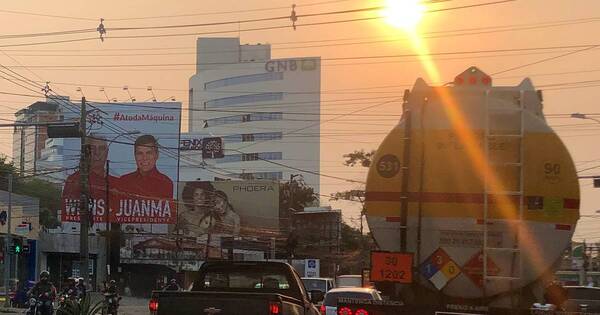 La Nación / Suman quejas ciudadanas por publicidad extemporánea del oficialismo